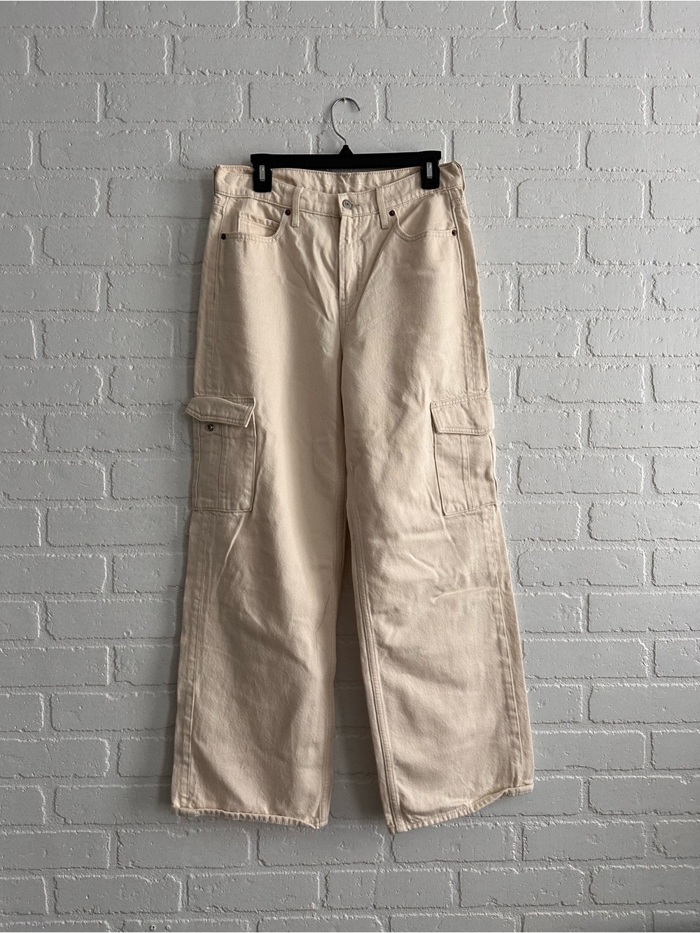 Old Navy sky hi wide leg cream cargo pants